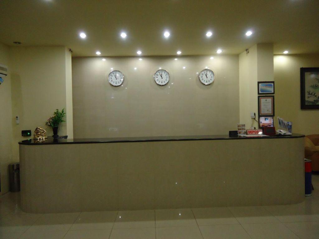 Hotel Makmur タラカン エクステリア 写真